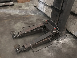 ТS-1116 Подъемник автомобильный  двухстоечный